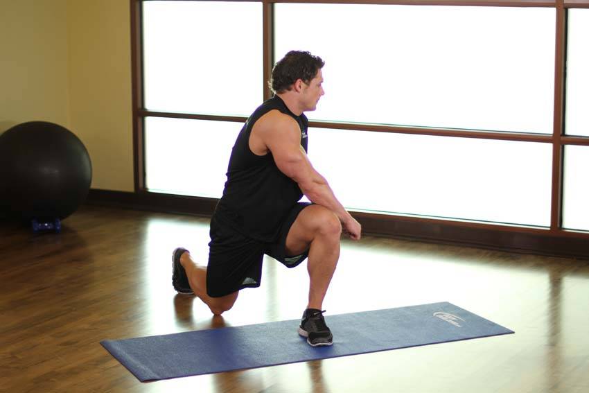 Curtsy Lunge